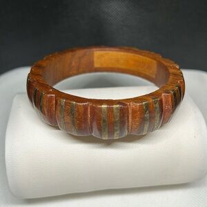 Bakelite Bangle Bracelet with Brass Wires Insets